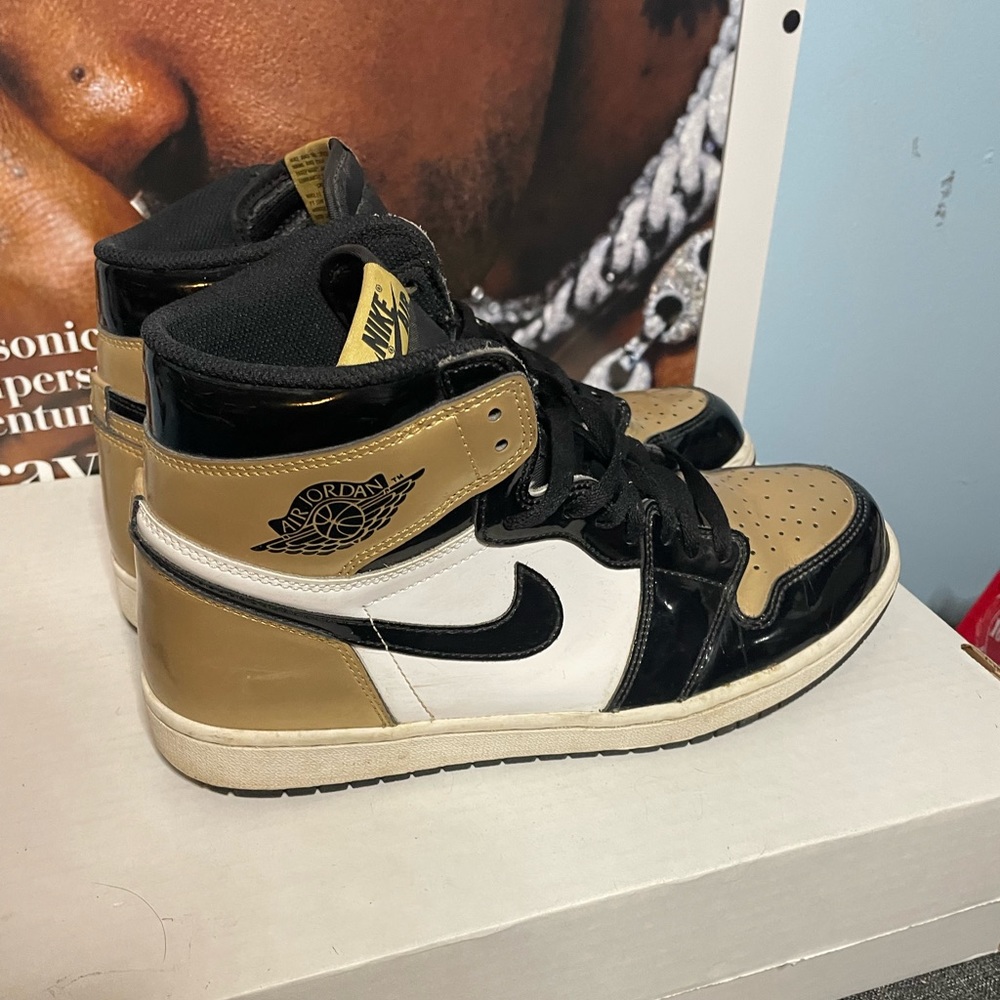 Air Jordan 1 OG NRG Gold Toe - Picture 3 of 9